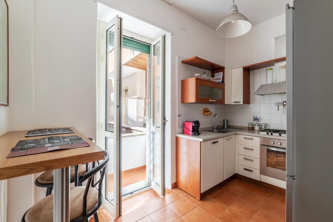 Rione Prati Comfy Apartment روما المظهر الخارجي الصورة